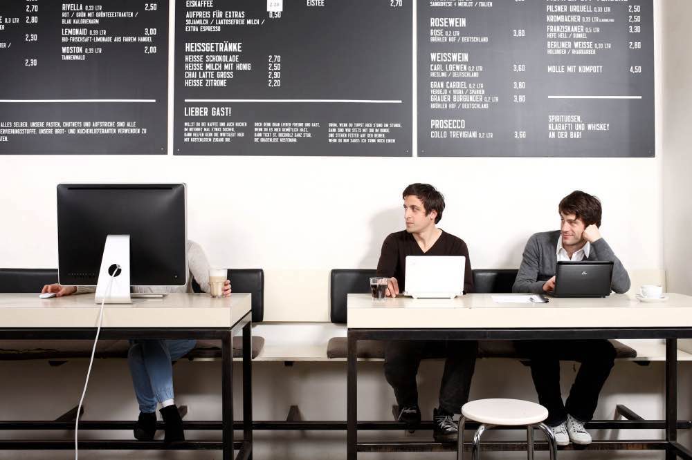 berlin-hipster-sankt-oberholz-cafe