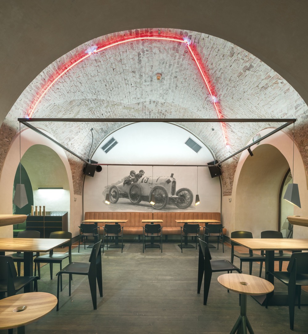 CAFE ELEKTRIC_interiér (1)