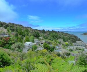 wetravel-the-hobbit-domy