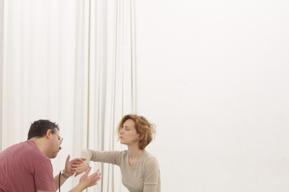 nova-sit-pralin-praha-berlin-divadlo-sentire