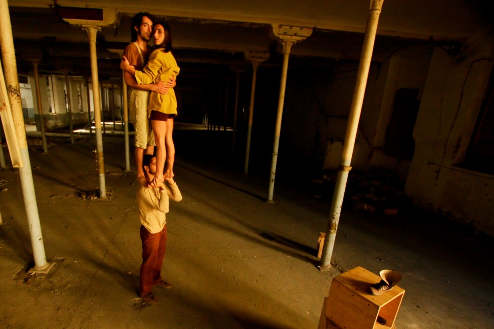 psirc-akrobacie-cirkopolis-praha