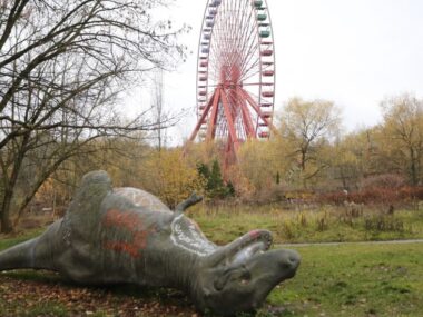 spreepark-berlin-opustena-mista-zabavny-park-nahled