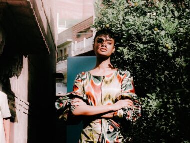 zazi-vintage-saty-indie-charita-nahled