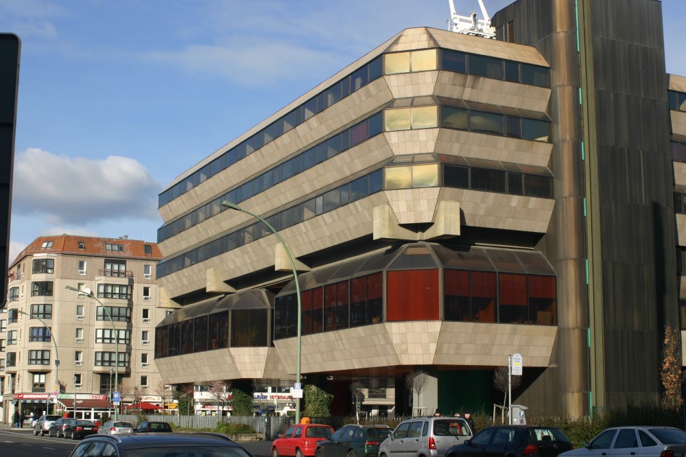 velvyslanectvi-cr-berlin-brutalismus