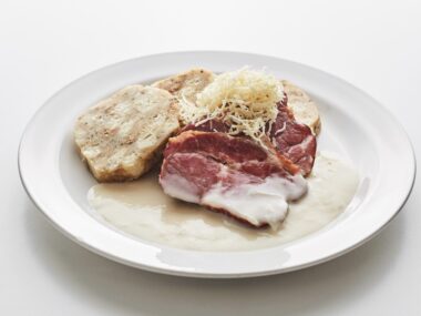 jlv-vlaky-cestovani-jidlo