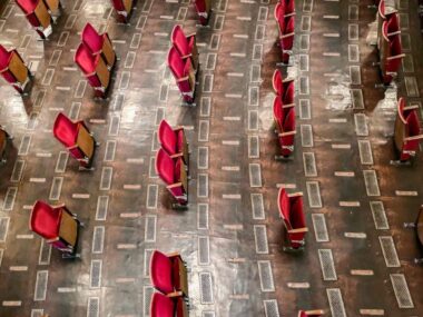 prázdné hlediště