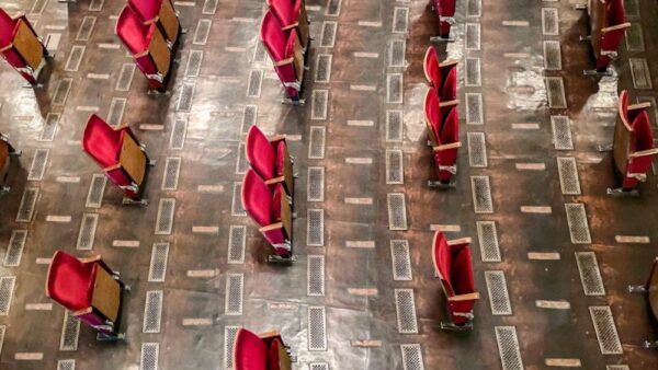 prázdné hlediště