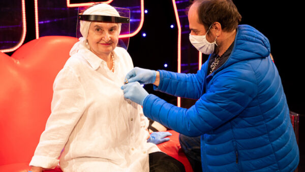 Eva Holubová v online vysílání