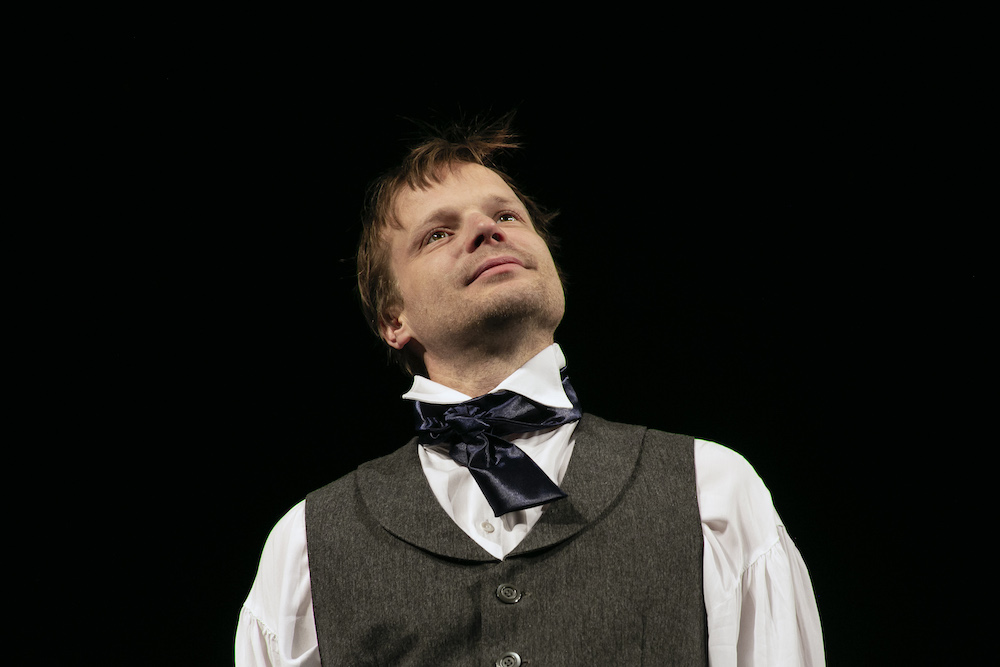 Kryštof Hádek ve hře Revizor